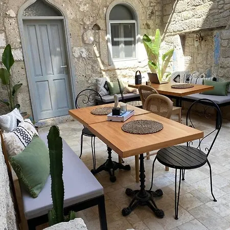 Aliko Hotel