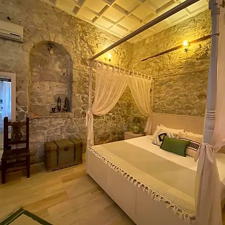 Aliko Hotel