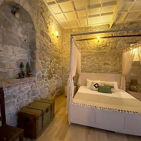 Aliko Hotel