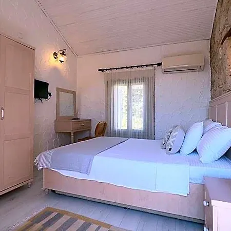Aliko Hotel 4*